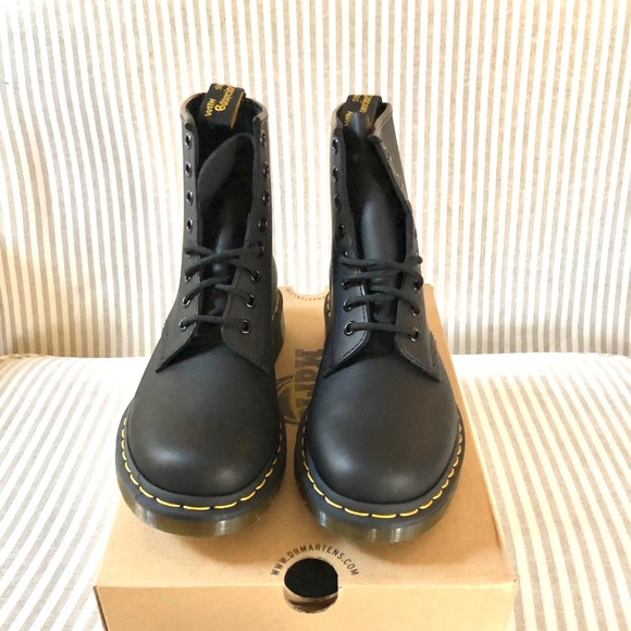 dr martens 1460 greasy womens